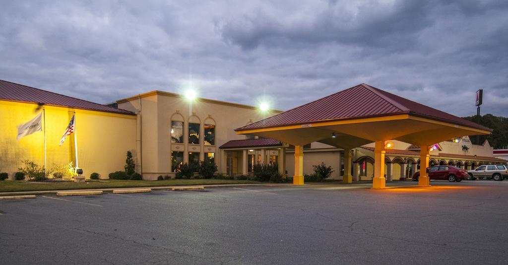 Howard Johnson By Wyndham コンウェー エクステリア 写真