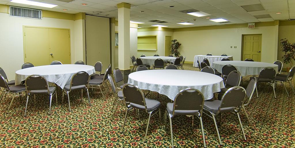 Howard Johnson By Wyndham コンウェー 設備 写真